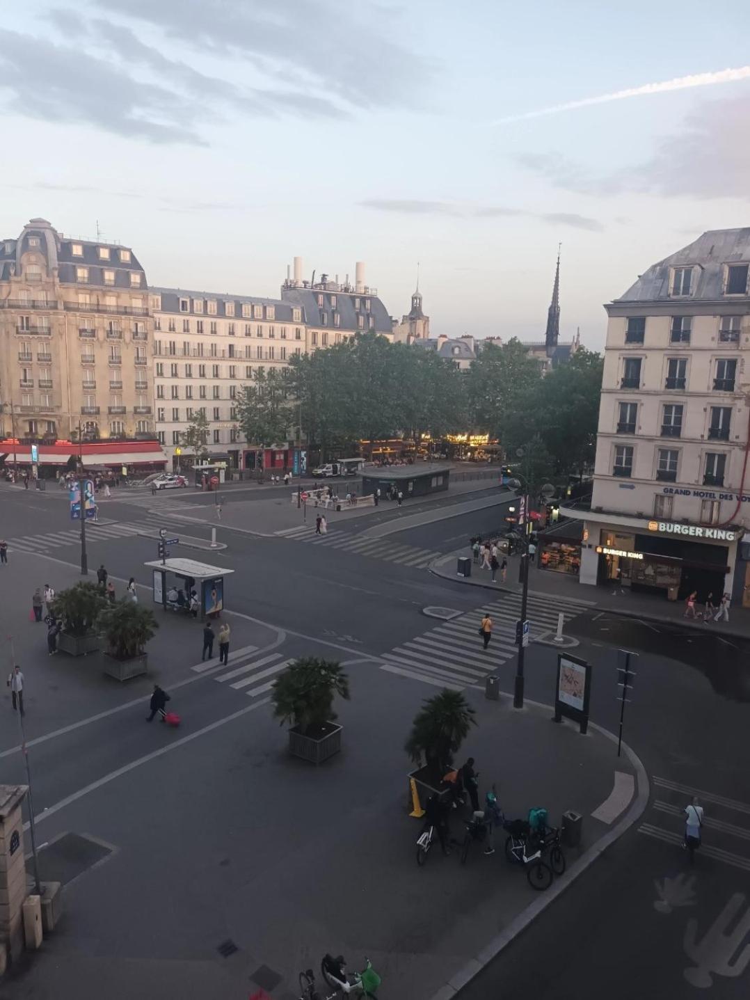 Hotel De Lorraine Париж Экстерьер фото